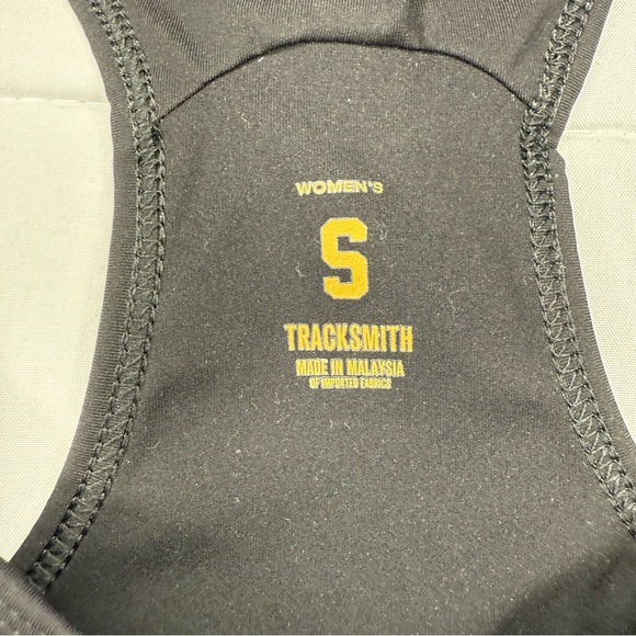 Tracksmith Allston Pocket Bra in Black - Picture 3 of 8